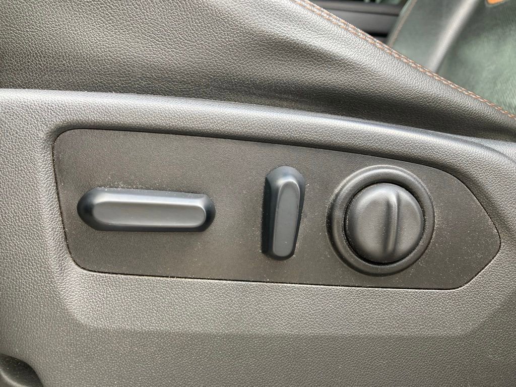 Used 2020 GMC Sierra 2500 AT4 w/ AT4 Premium Package image 12