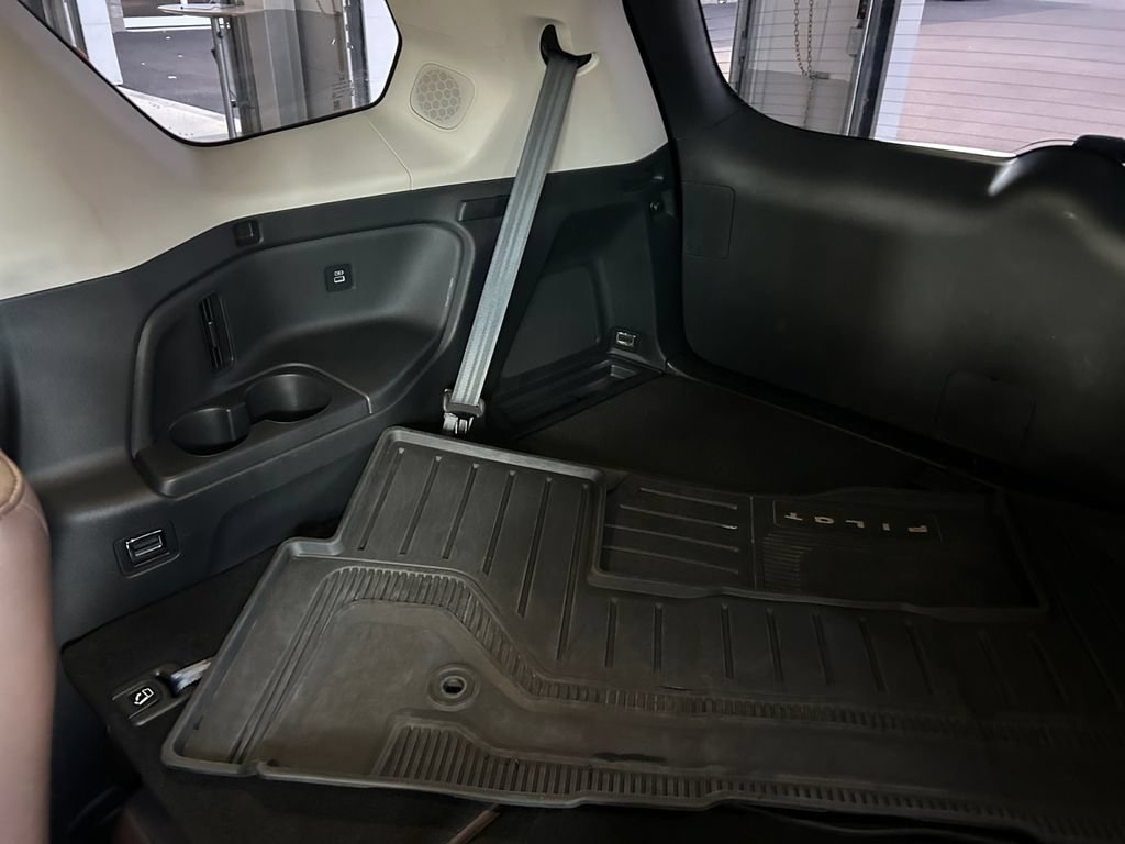 Used 2023 Honda Pilot Elite image 17