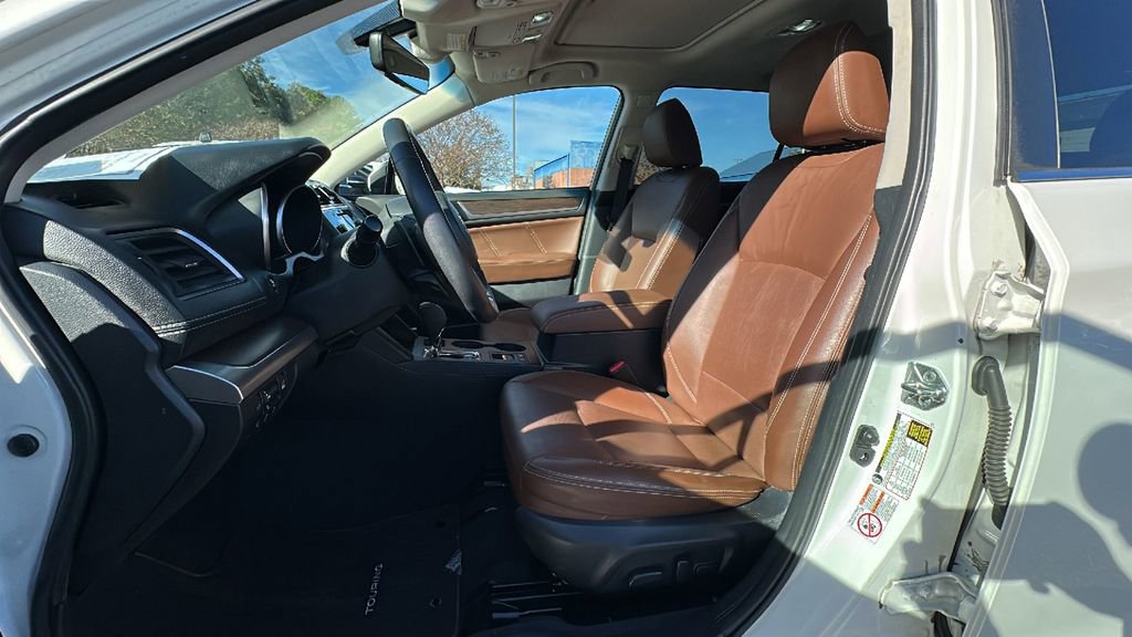 Used 2019 Subaru Outback 2.5i Touring w/ Popular Package #3A image 10