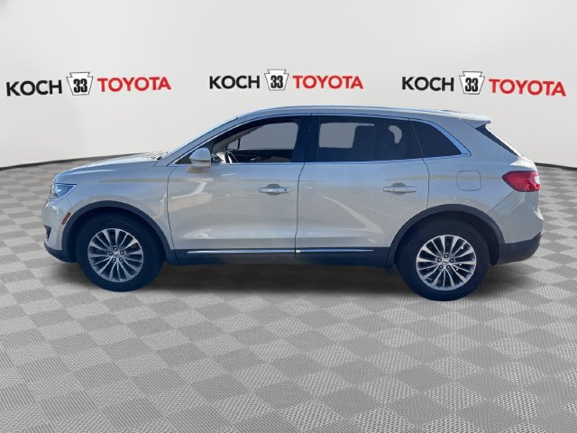 Used 2016 Lincoln MKX Select w/ Select Plus Package AWD/4WD image 4