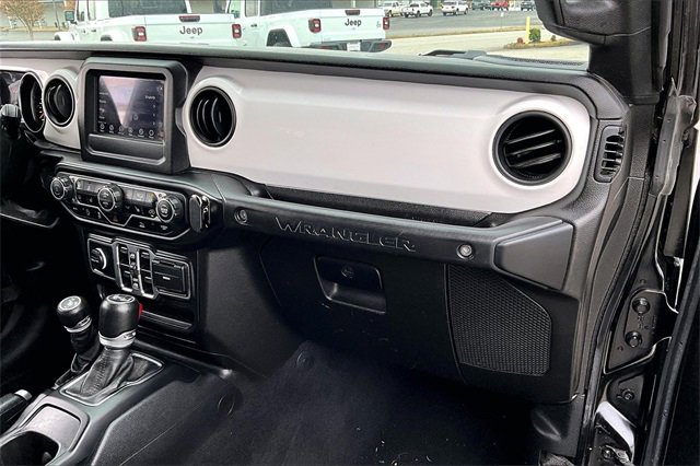 Used 2021 Jeep Wrangler Unlimited Islander image 21