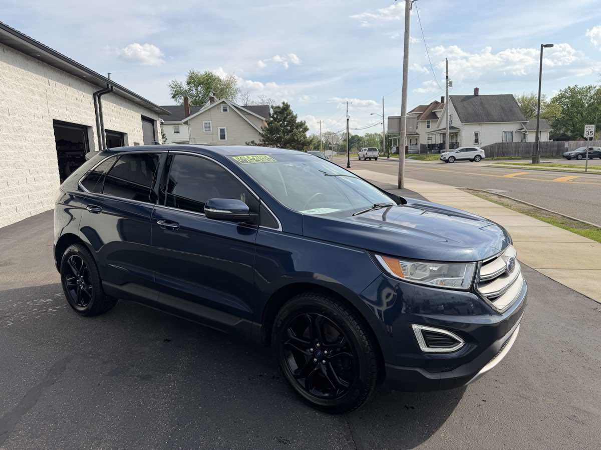 Used 2017 Ford Edge Titanium w/ Technology Package AWD/4WD image 6