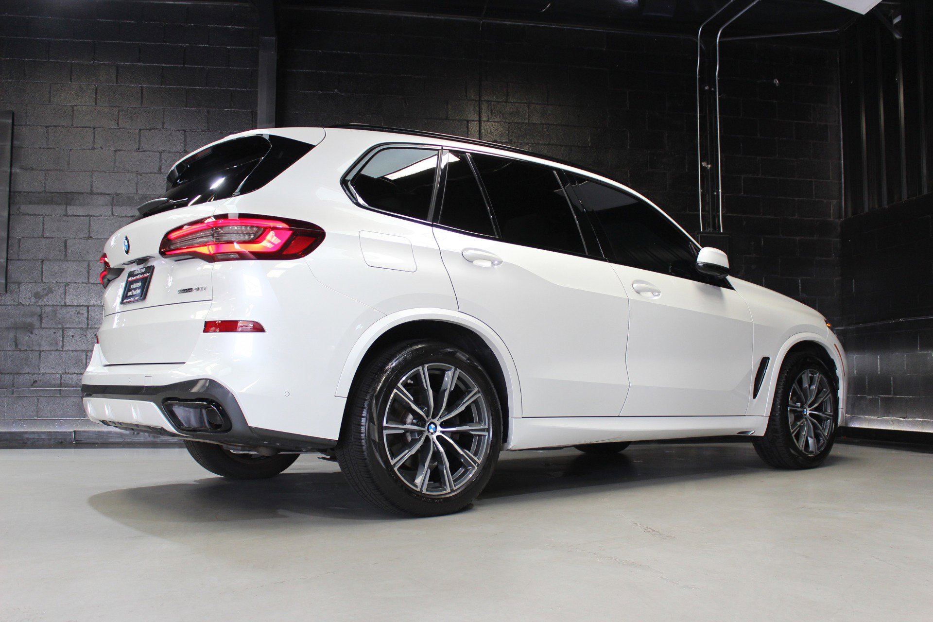 Used 2021 BMW X5 sDrive40i w/ M Sport Package image 72