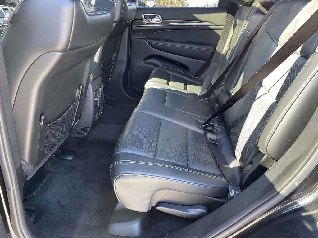 Used 2014 Jeep Grand Cherokee Overland w/ Advanced Technology Group image 12