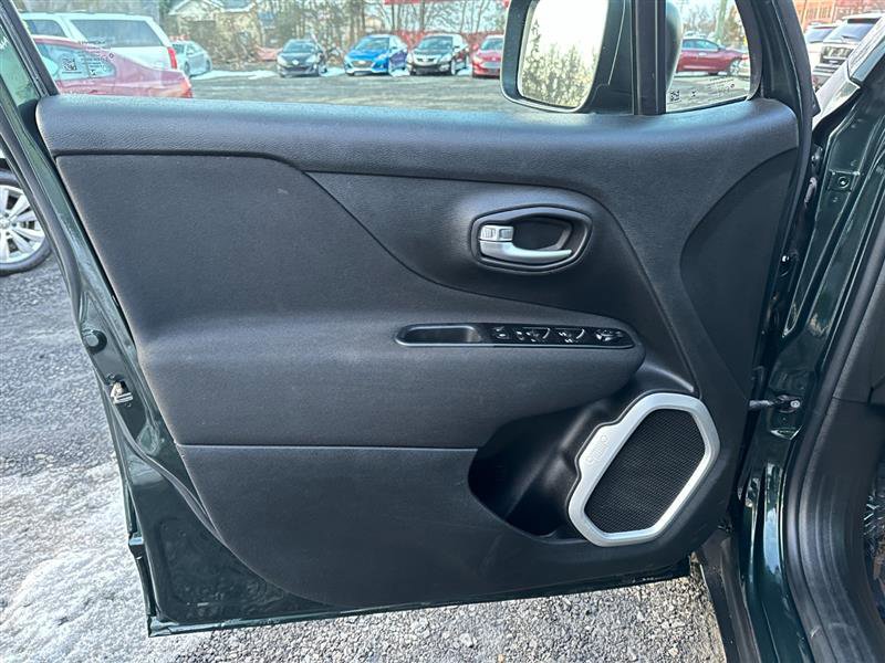 Used 2021 Jeep Renegade Sport image 10