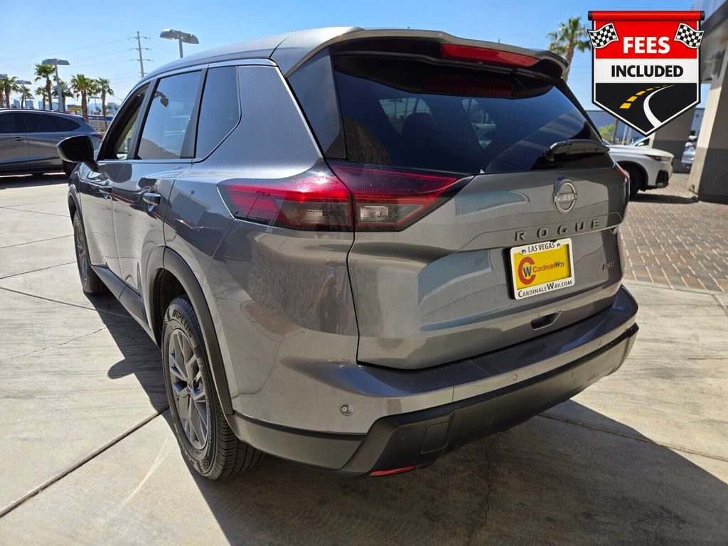 Used 2024 Nissan Rogue S AWD/4WD image 3