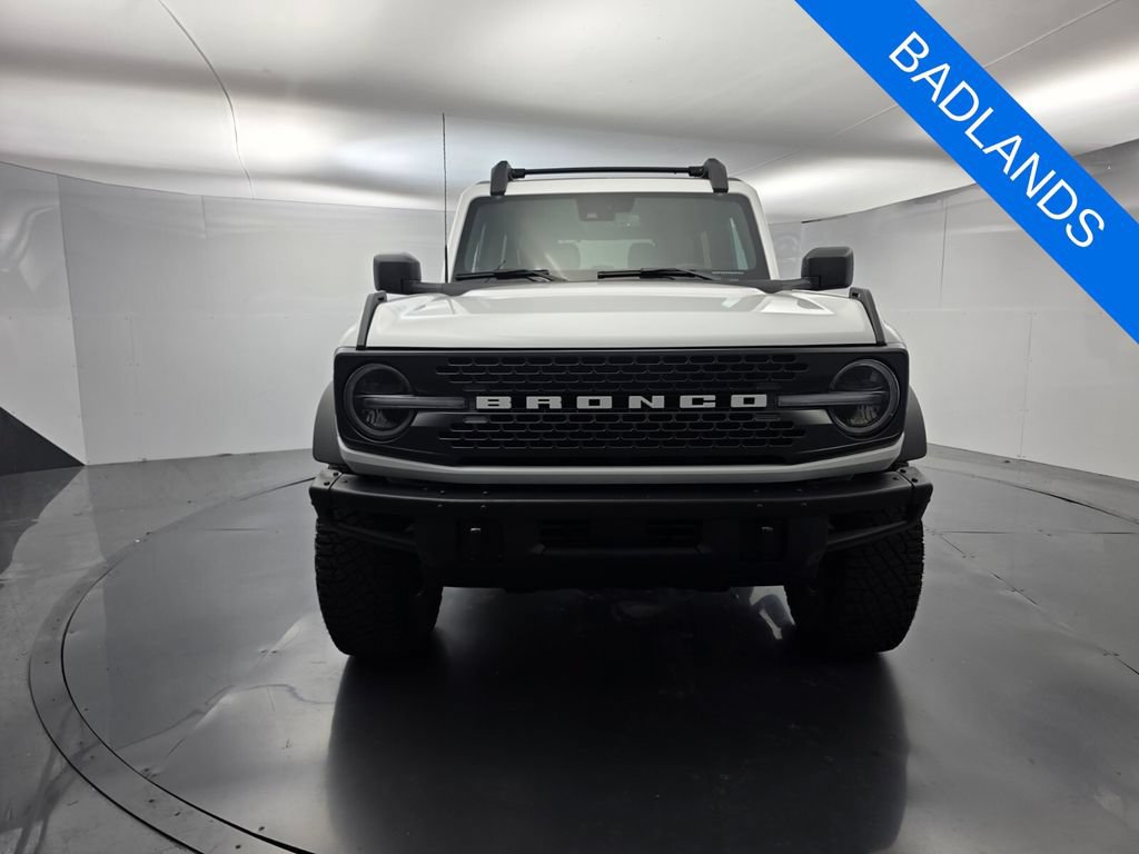Used 2024 Ford Bronco Badlands w/ Sasquatch Package AWD/4WD image 2