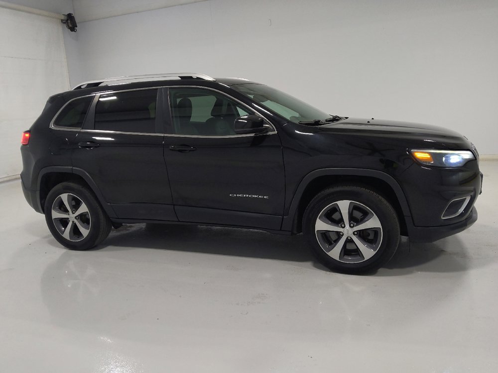Used 2019 Jeep Cherokee Limited AWD/4WD image 11