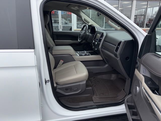 Used 2021 Ford Expedition XLT image 5