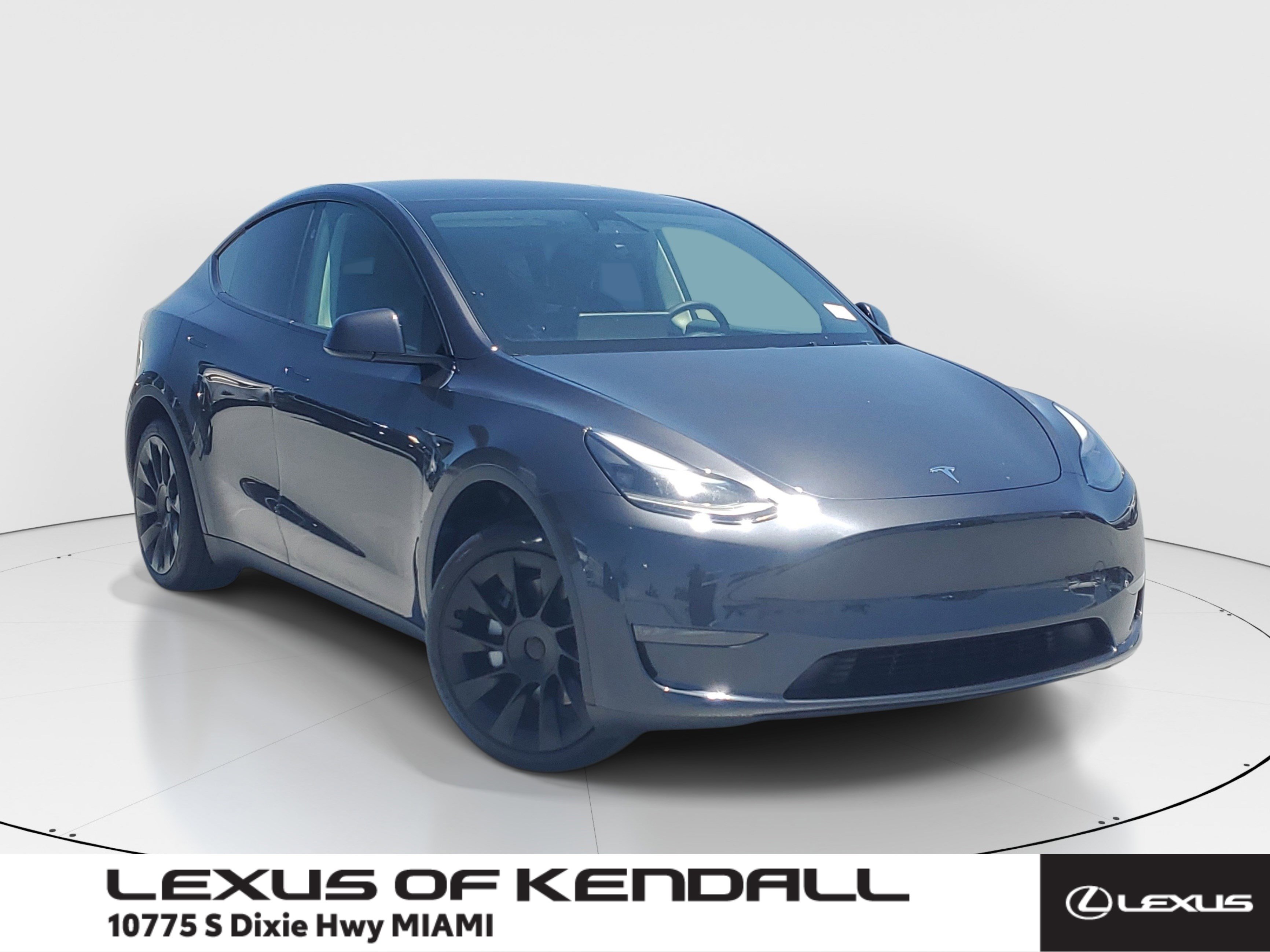 Used 2025 Tesla Model Y Long Range RWD video 1