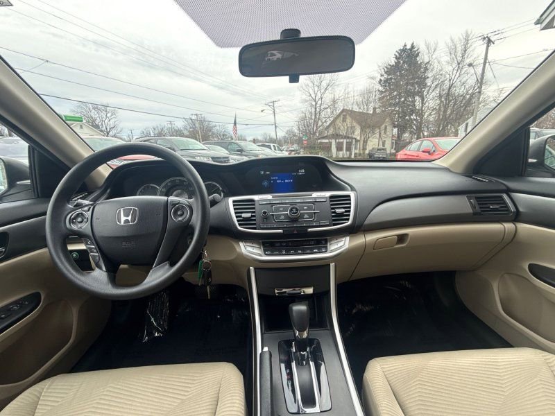 Used 2015 Honda Accord LX image 21