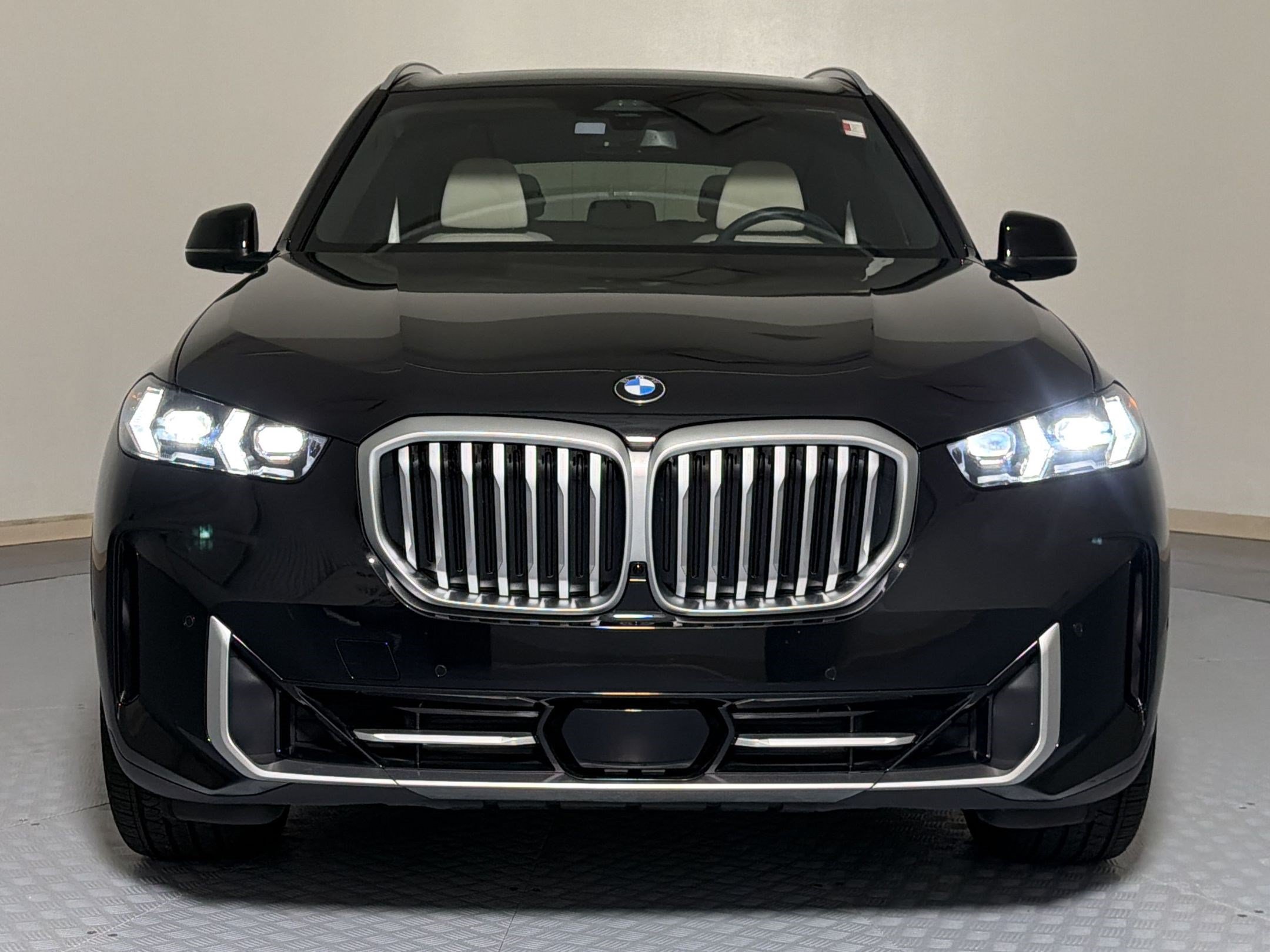 Used 2024 BMW X5 sDrive40i w/ Premium Package RWD image 5