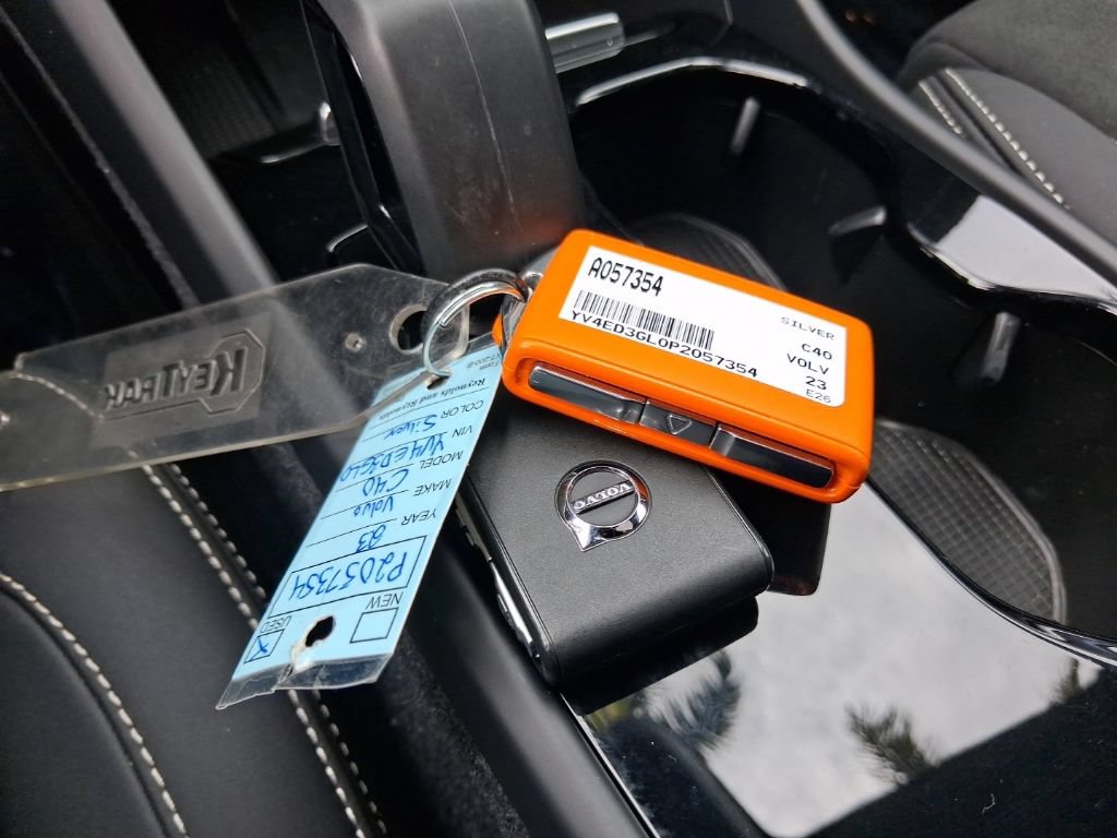 Used 2023 Volvo C40 P8 Recharge Plus AWD/4WD image 24