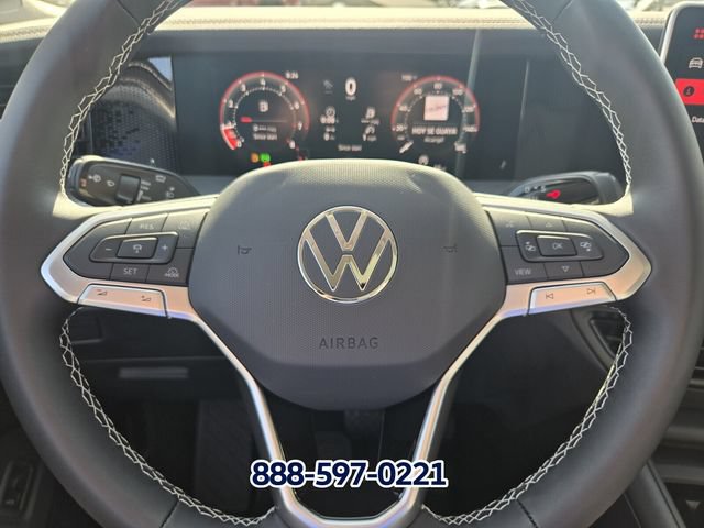 New 2026 Volkswagen Tiguan SE FWD image 19