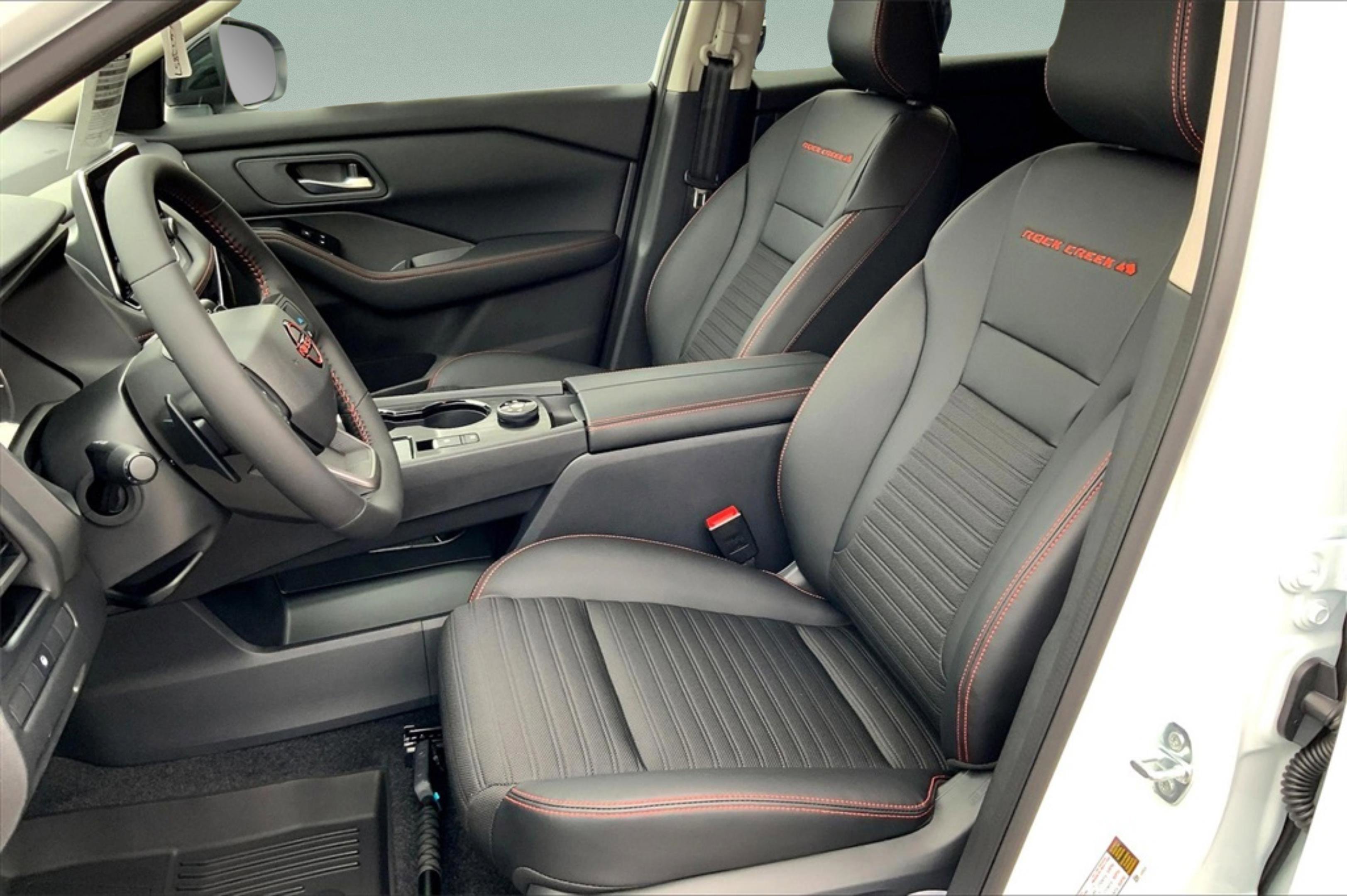 New 2026 Nissan Rogue SV image 10