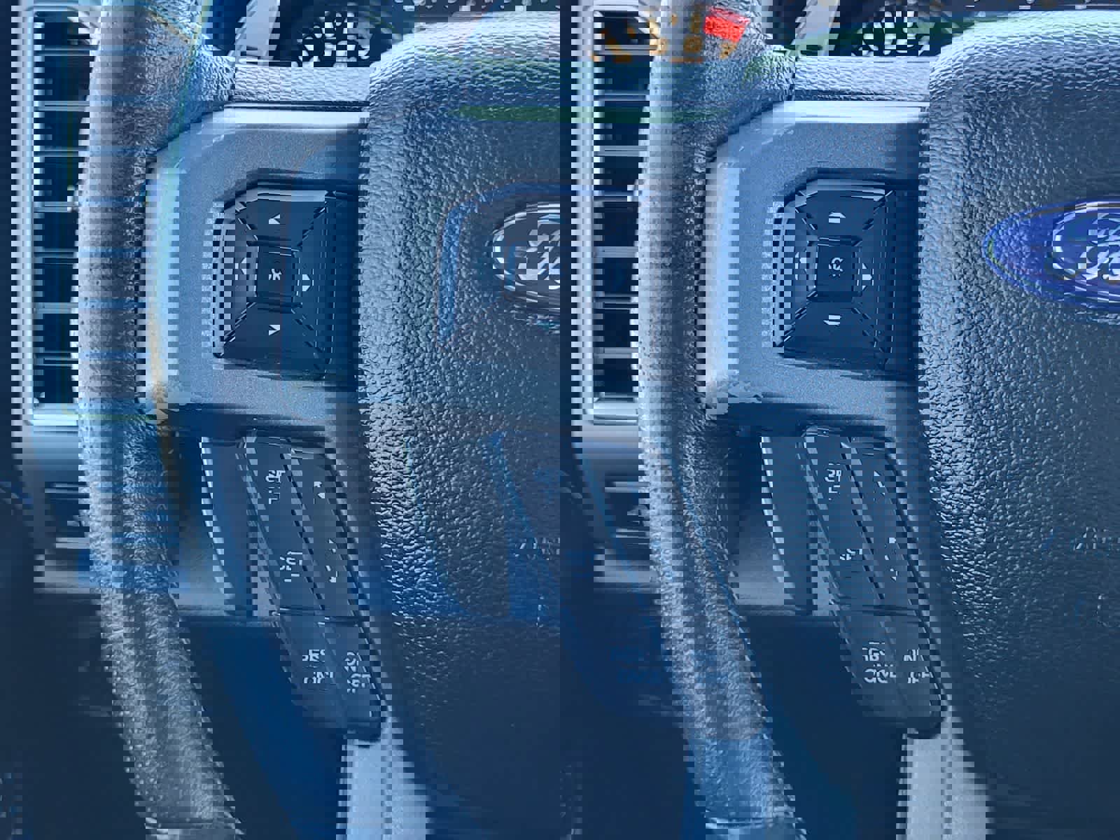 Used 2018 Ford F150 Raptor w/ Equipment Group 802A Luxury image 7