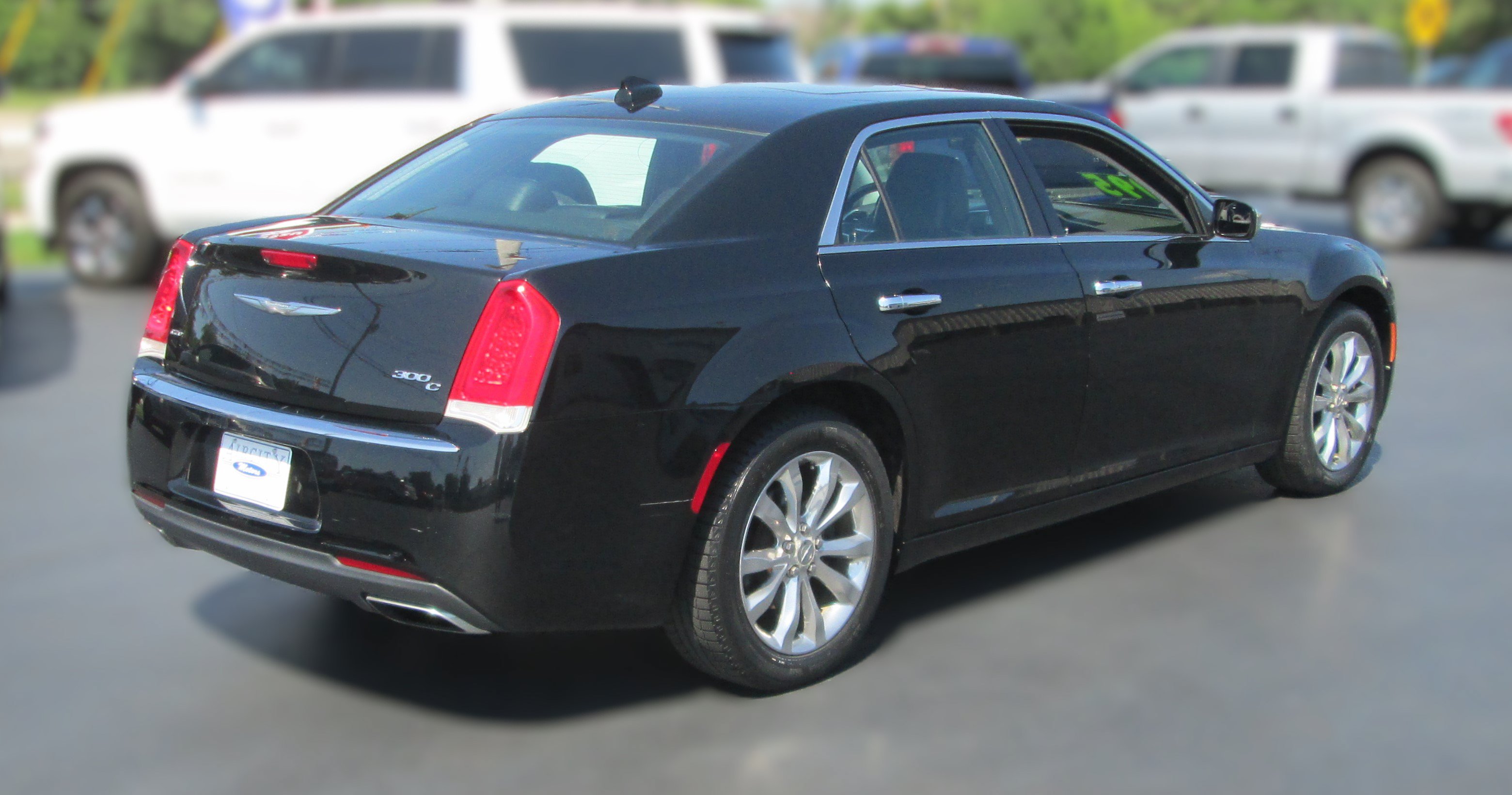 Used 2016 Chrysler 300 C AWD/4WD image 5