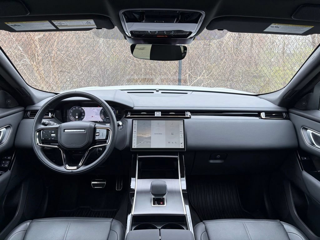Certified 2026 Land Rover Range Rover Velar Dynamic SE AWD/4WD image 18