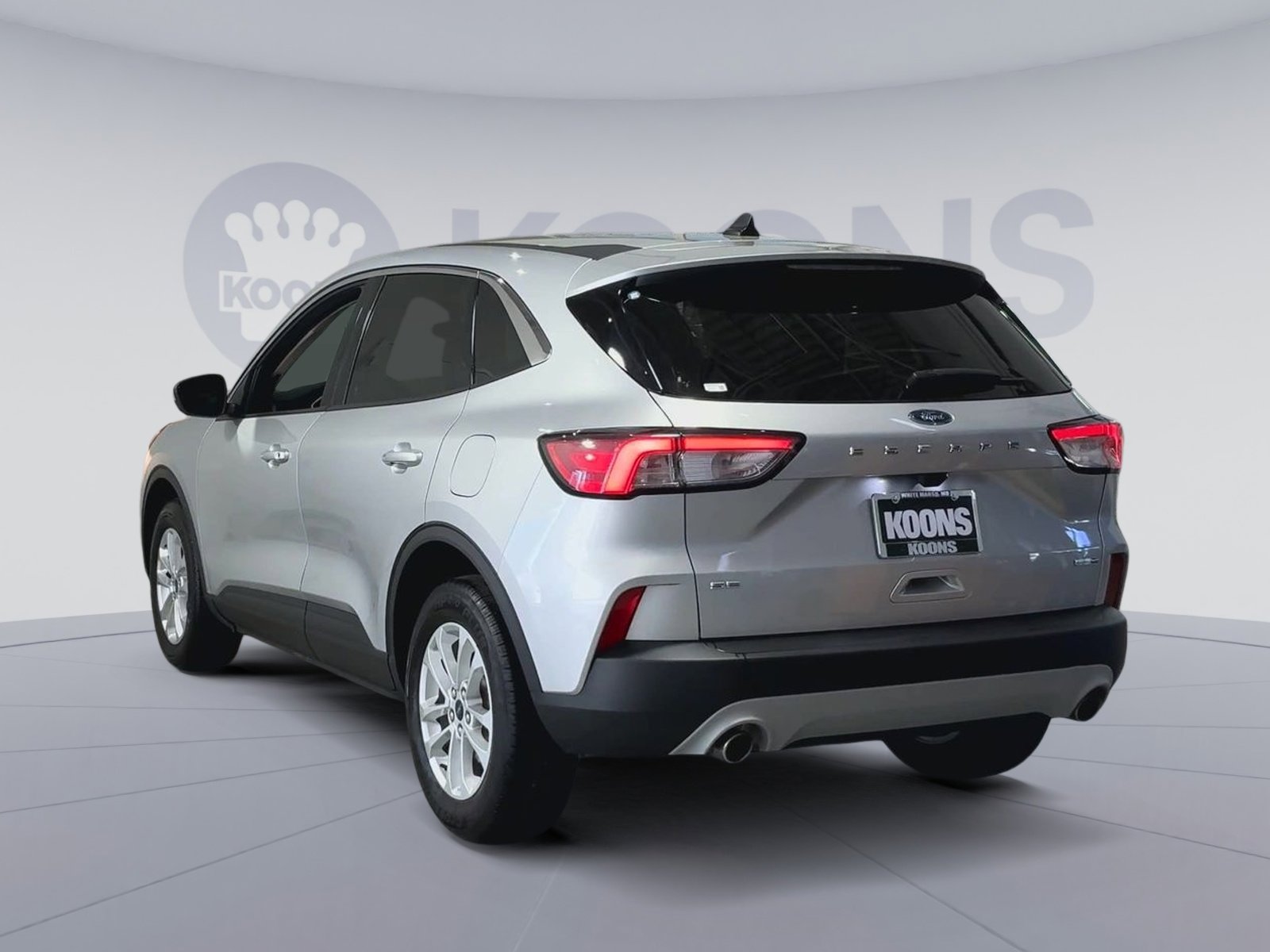 Used 2020 Ford Escape SE image 10