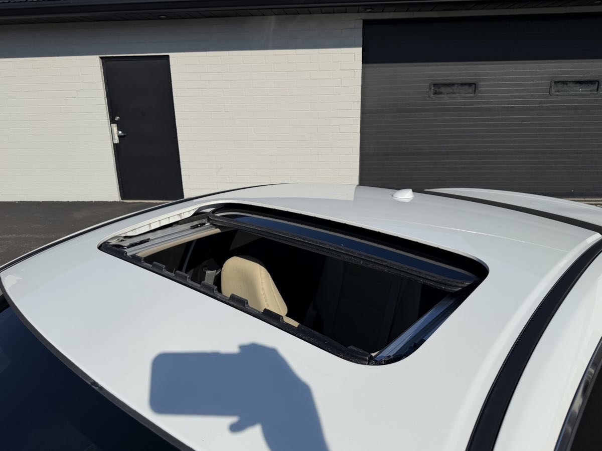 Used 2014 Honda Accord EX-L image 9