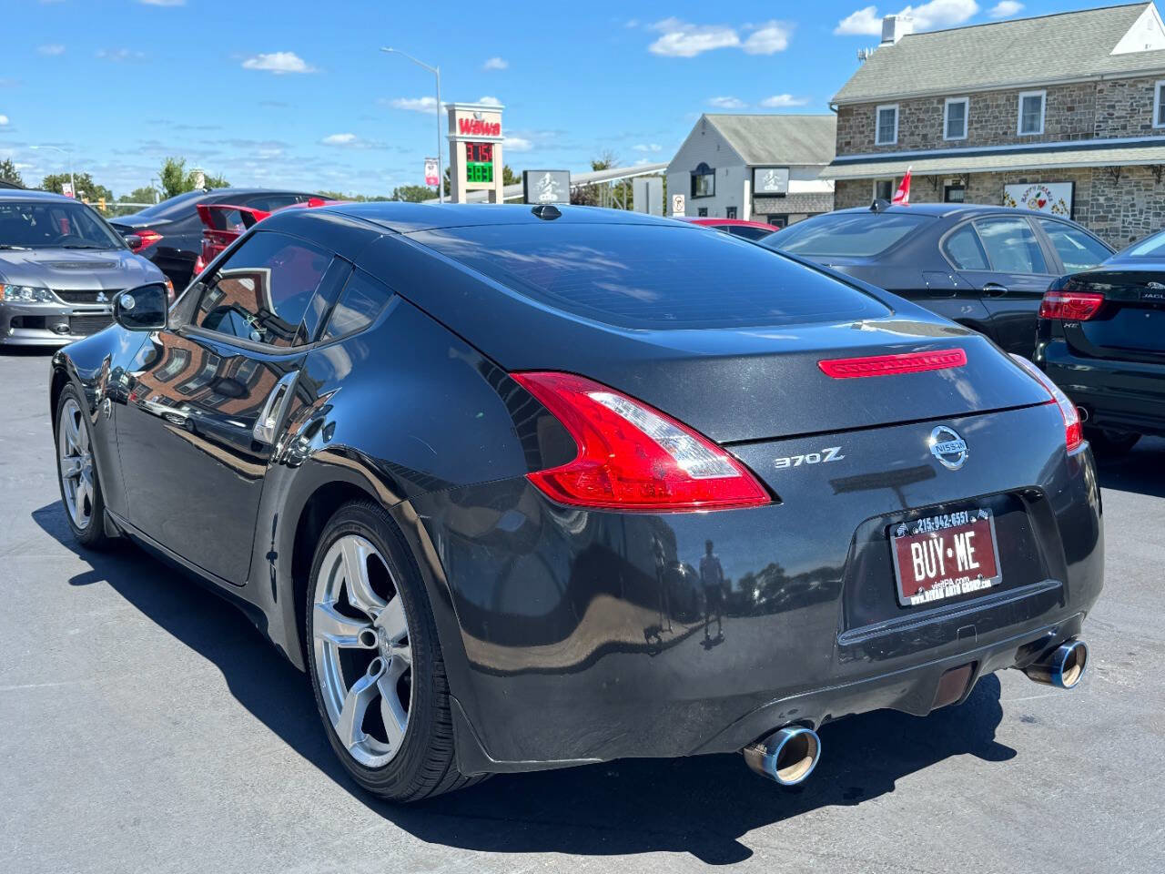 Used 2009 Nissan 370Z Touring image 6