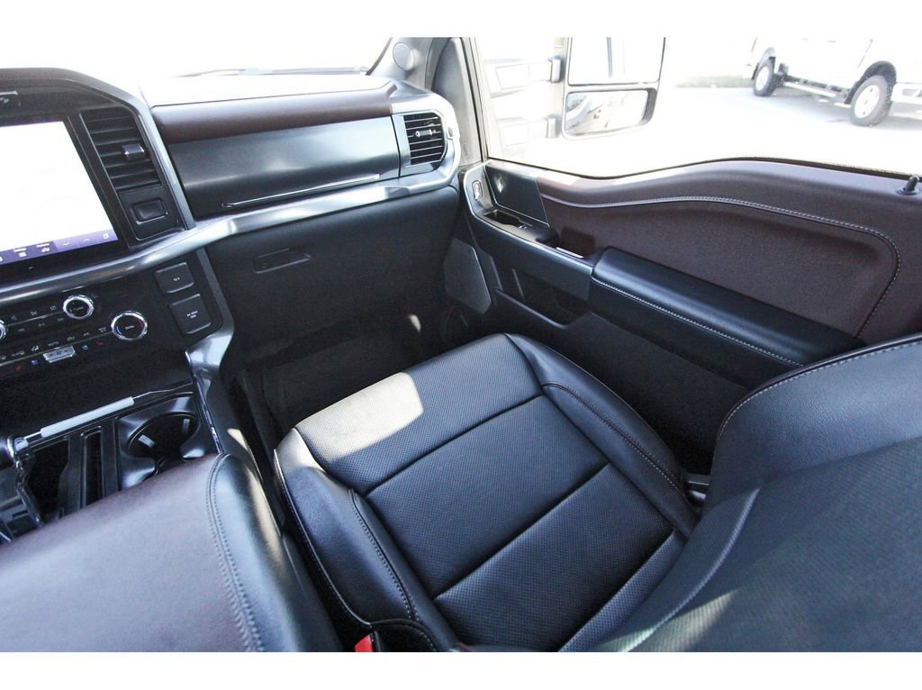 Used 2023 Ford F150 Lariat image 13