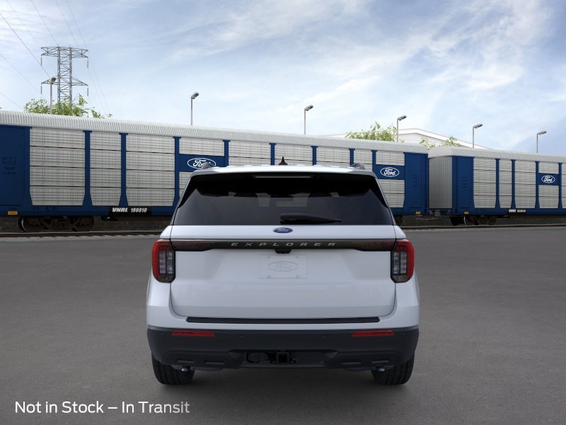 New 2026 Ford Explorer Active image 5