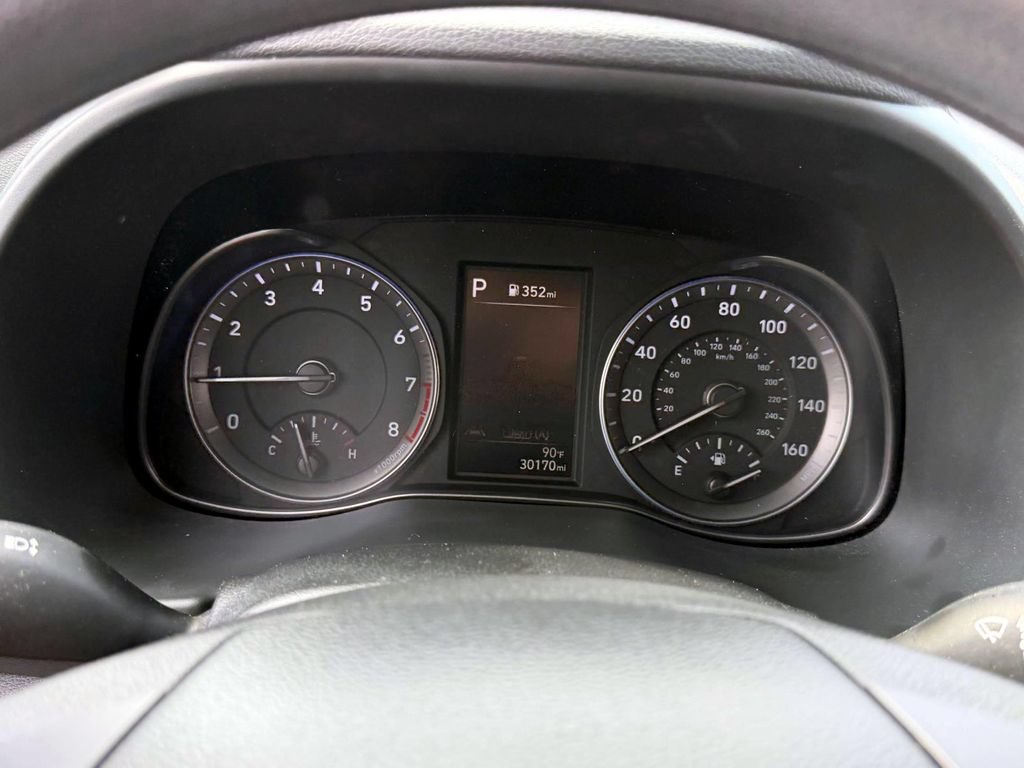 Used 2023 Hyundai Kona SEL AWD/4WD image 30