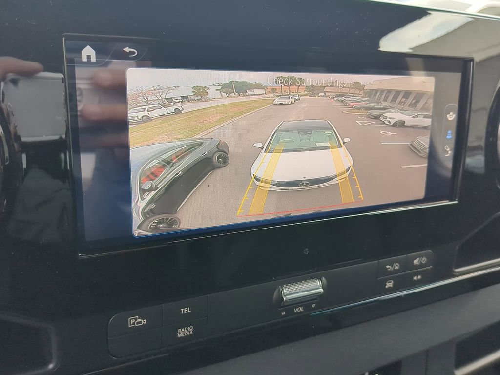 Used 2025 Mercedes-Benz Sprinter 2500 image 7