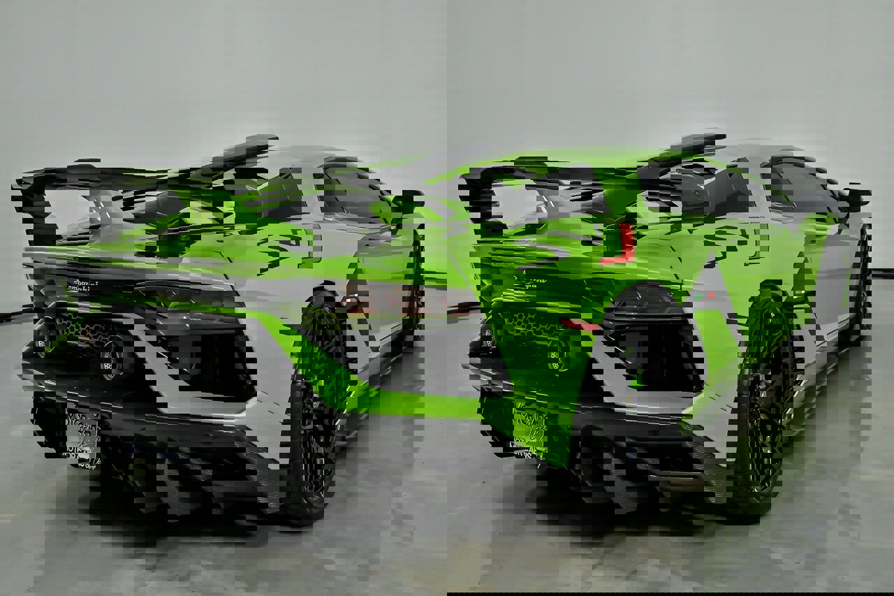 Used 2019 Lamborghini Aventador SVJ image 13