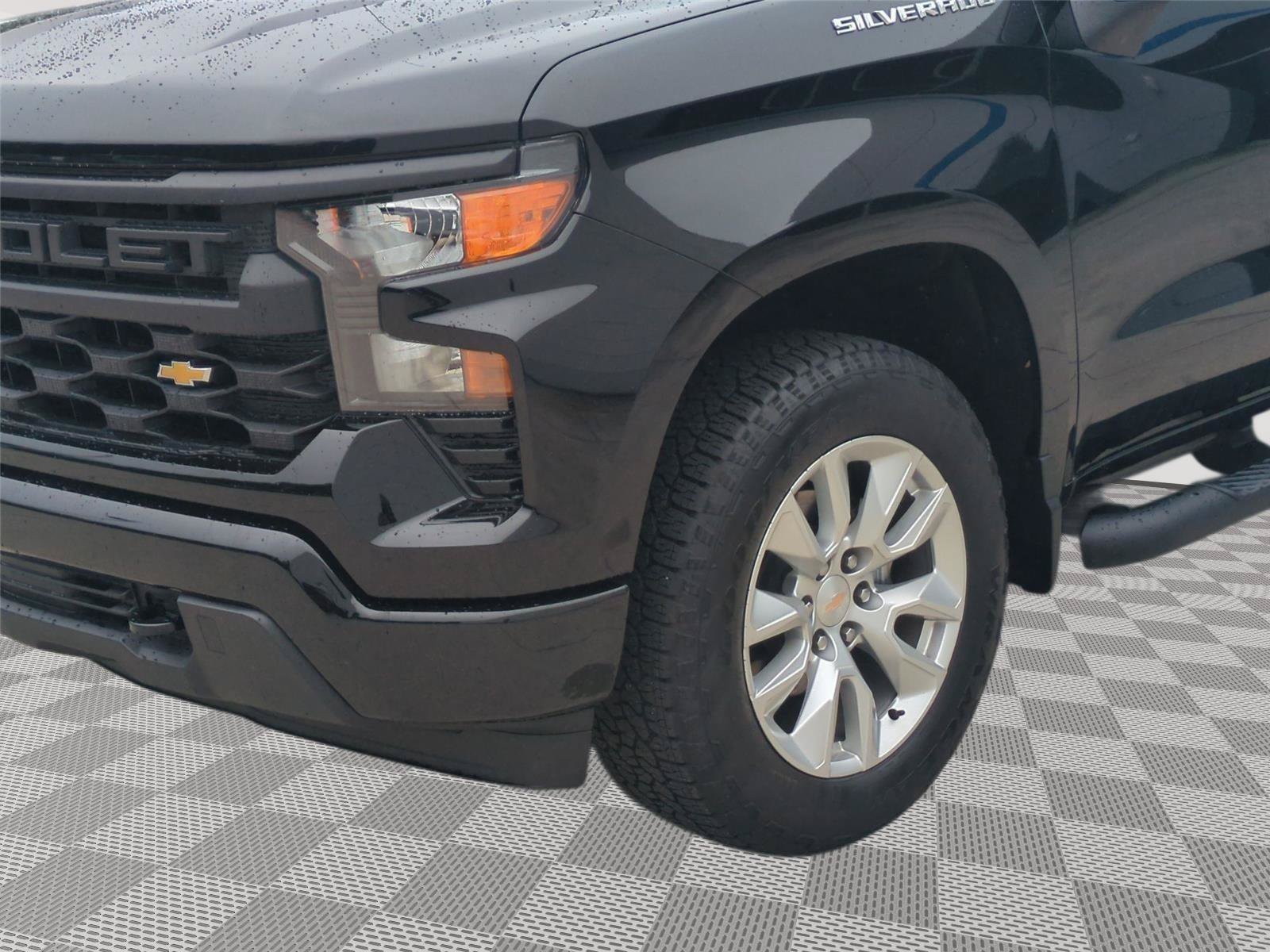 Used 2025 Chevrolet Silverado 1500 Custom AWD/4WD image 9