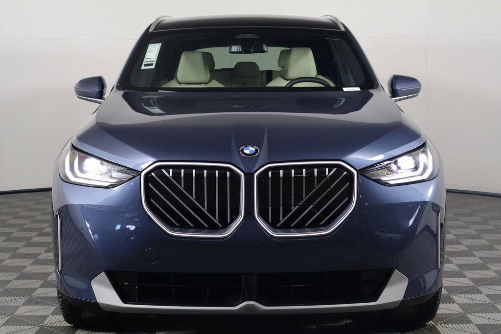 Used 2025 BMW X3 xDrive30i w/ Convenience Package image 2