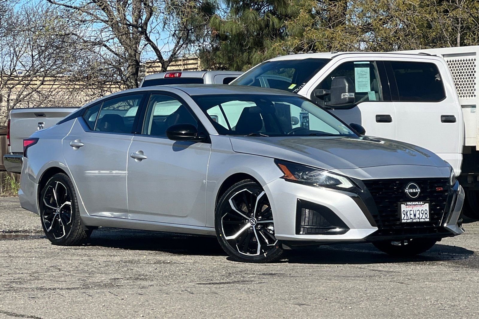 Used 2024 Nissan Altima 2.5 SR image 2