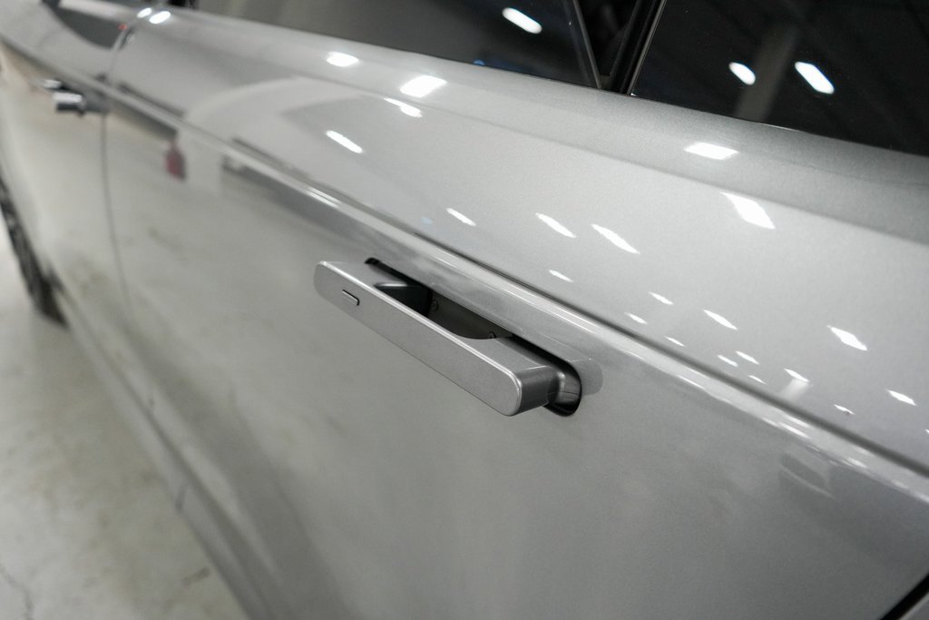 Used 2023 Land Rover Range Rover Sport SE Dynamic image 30