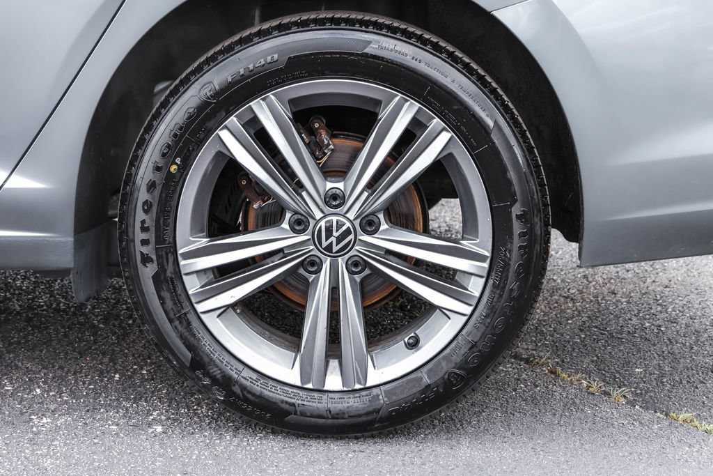 Certified 2023 Volkswagen Jetta SE FWD image 14