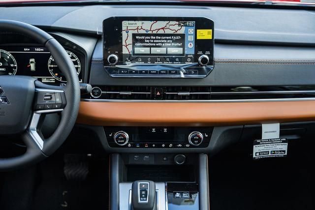 New 2025 Mitsubishi Outlander SEL image 21