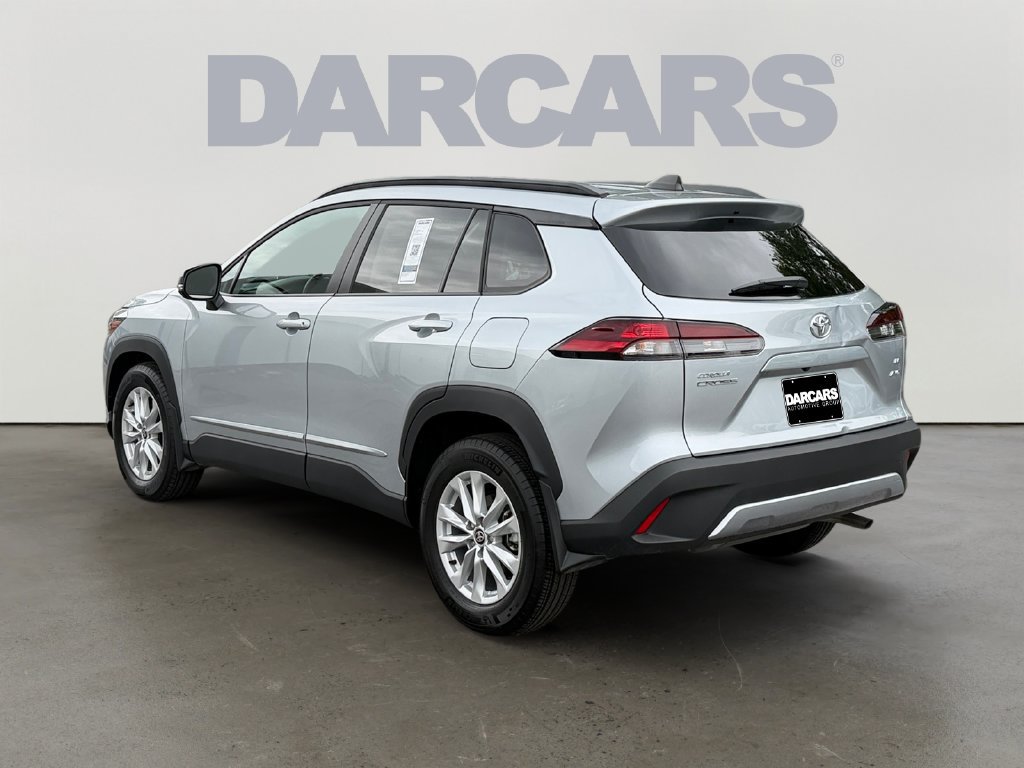 Used 2026 Toyota Corolla Cross LE AWD/4WD image 5