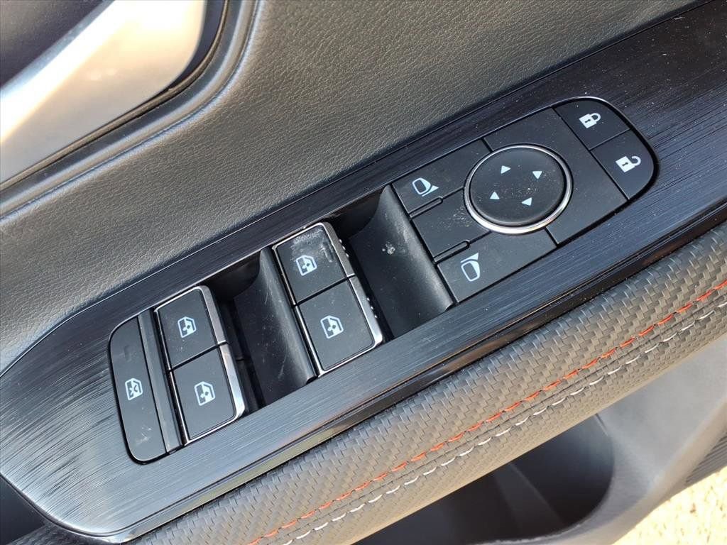 New 2026 Nissan Kicks SR image 18