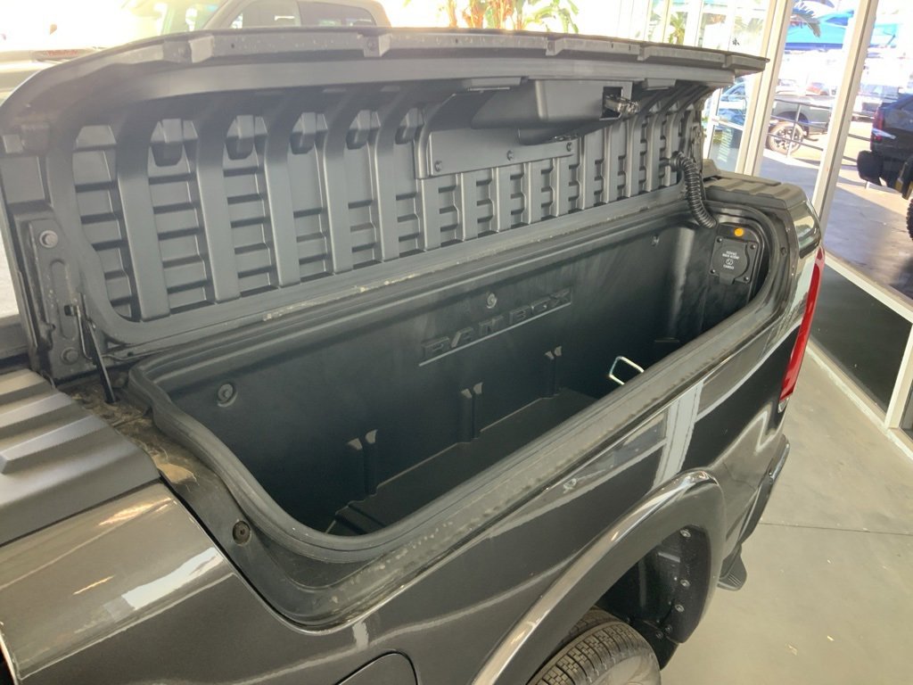 New 2026 RAM 1500 Tungsten w/ Trailer Tow Group image 9