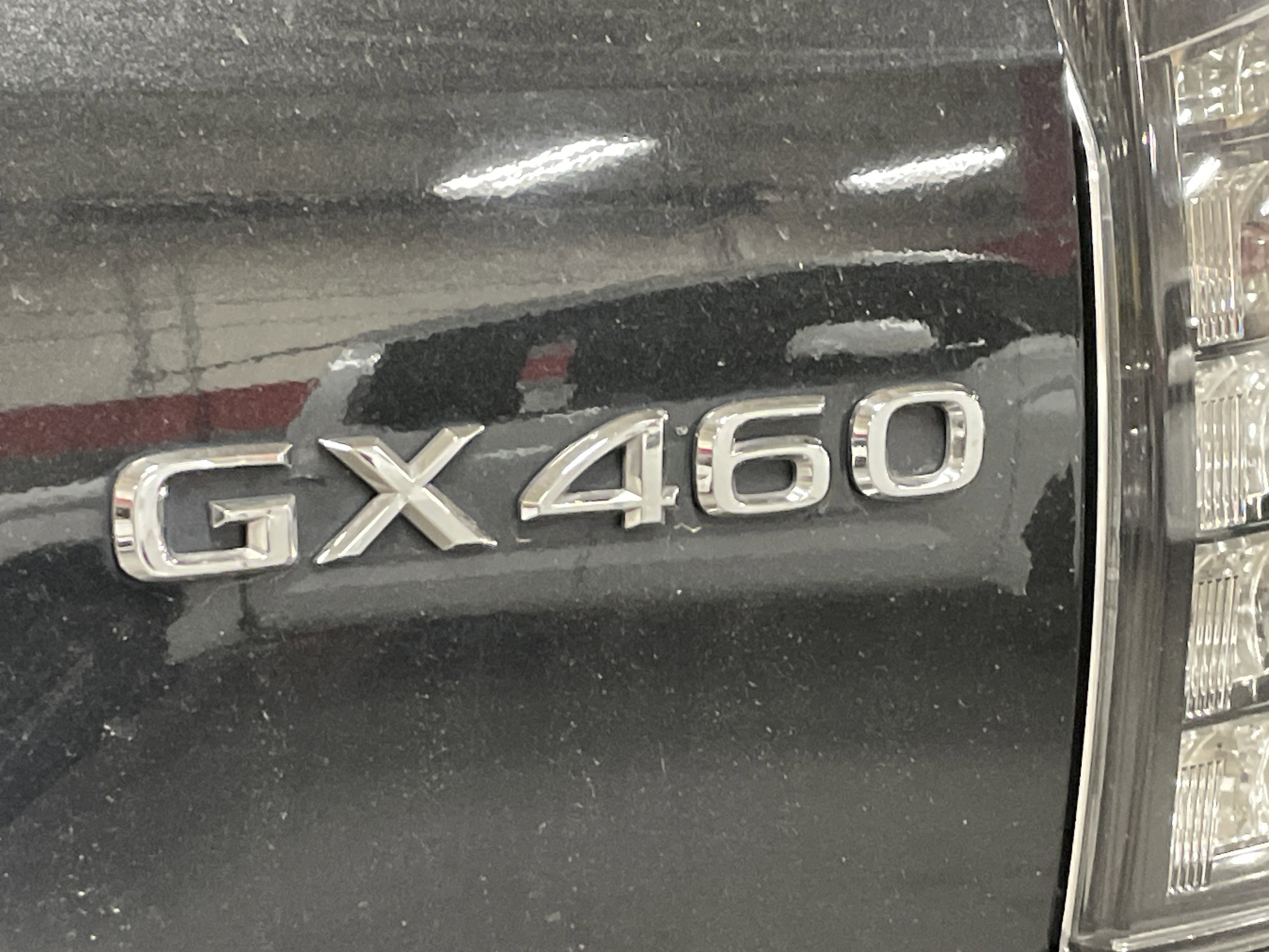 Used 2023 Lexus GX 460 Luxury w/ Sport Design Package image 9