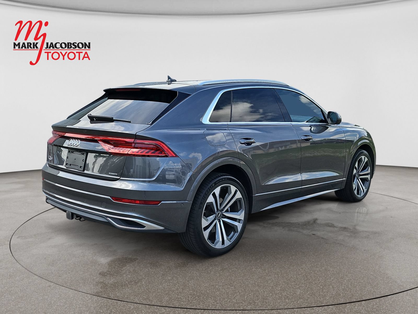 Used 2021 Audi Q8 Premium Plus w/ Premium Plus Package AWD/4WD image 5