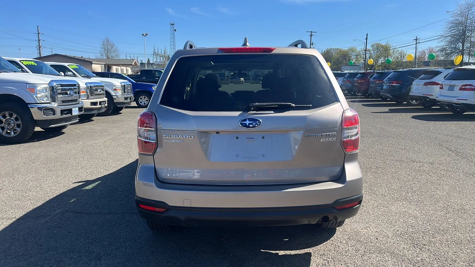 Used 2016 Subaru Forester 2.5i Premium w/ All-Weather Package AWD/4WD image 4