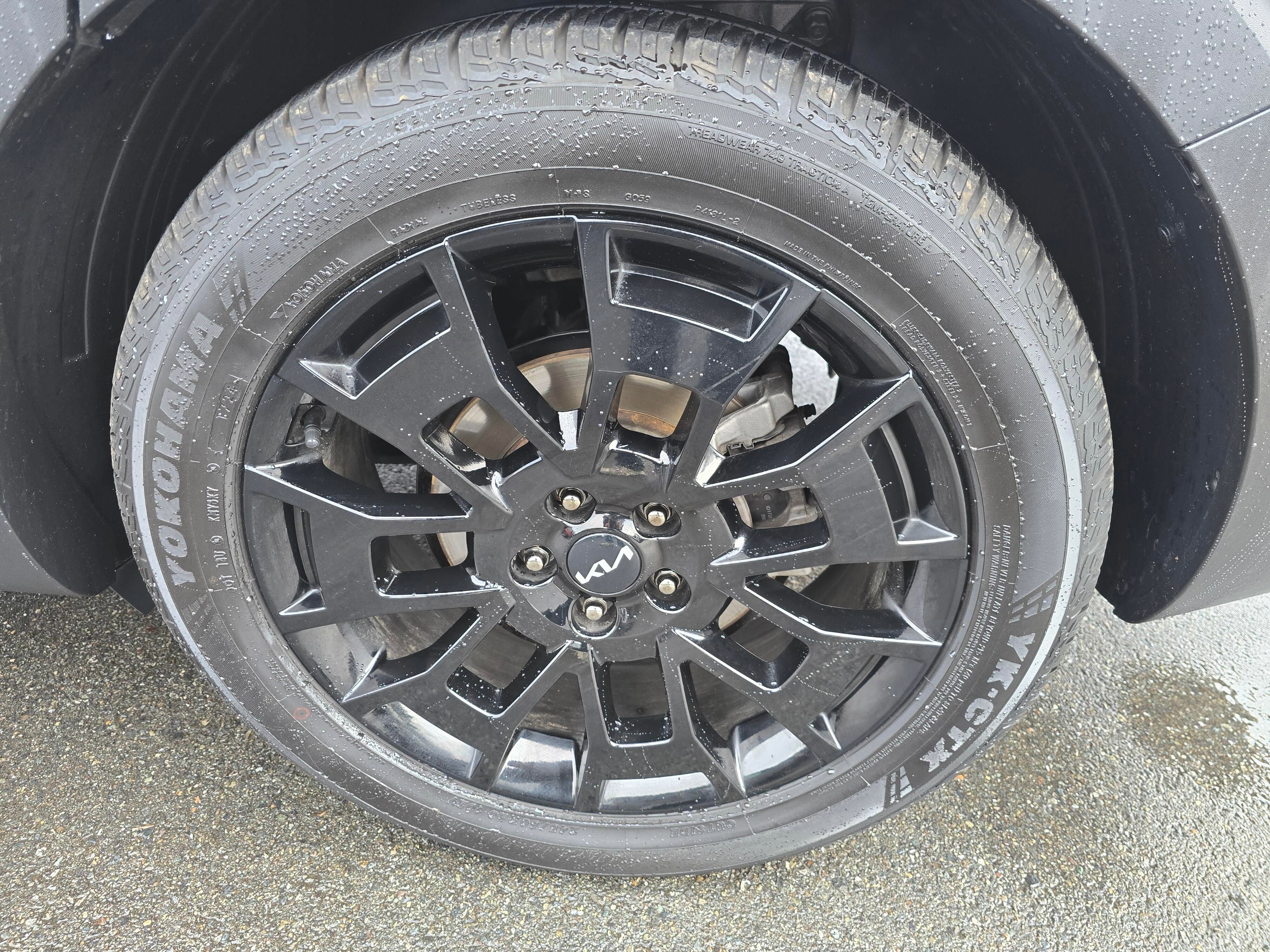 Used 2022 Kia Telluride EX w/ EX Premium Package image 11