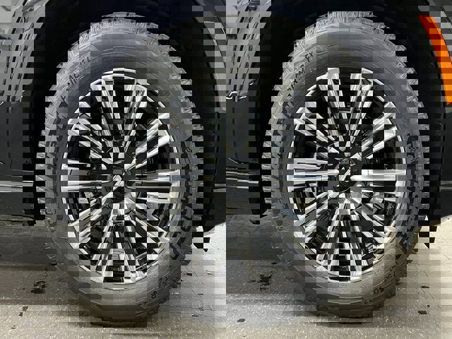 New 2026 Cadillac Escalade IQ Luxury 1 w/ LPO, Floor Liner Package image 11