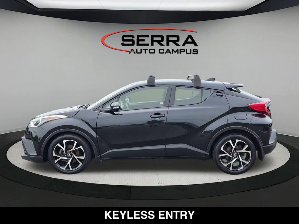 Used 2018 Toyota C-HR XLE FWD image 9