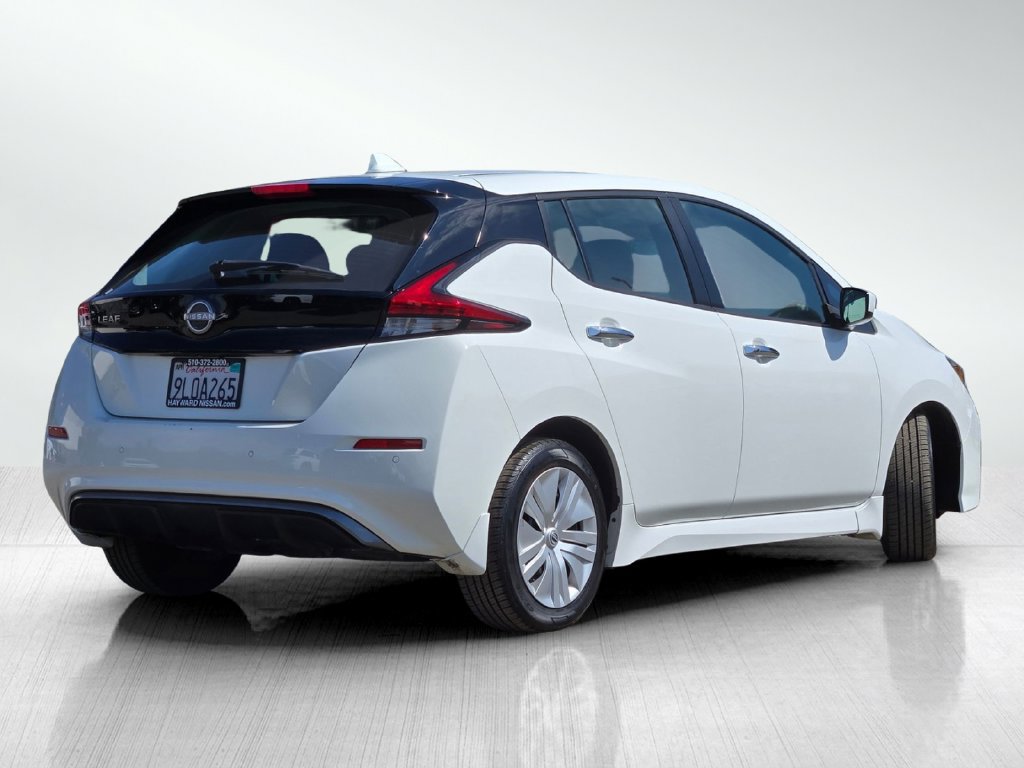 Used 2024 Nissan Leaf S FWD image 5