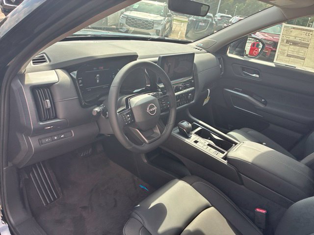 New 2026 Nissan Pathfinder SL w/ SL Premium Package FWD image 11