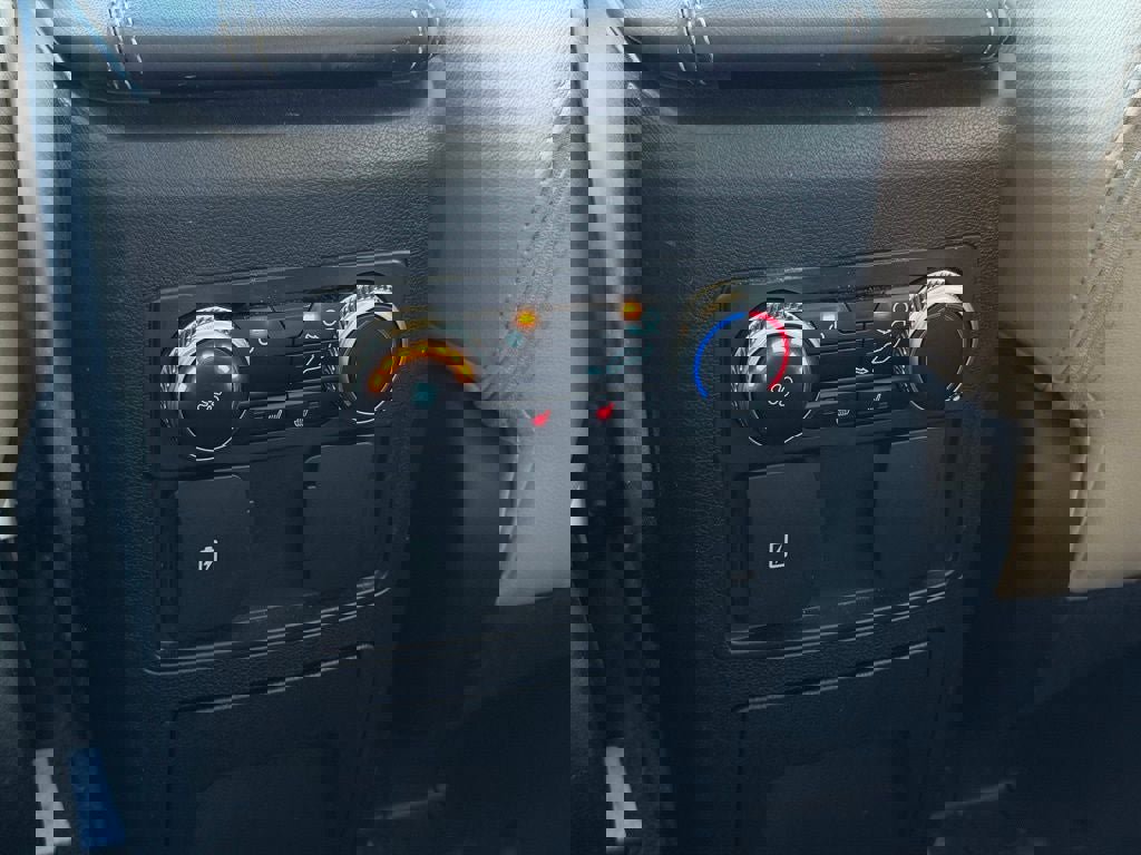 Certified 2023 Ford Explorer Limited image 28