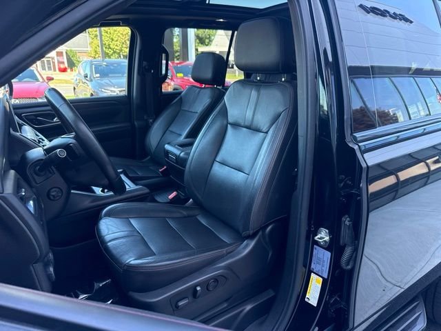 Used 2021 Chevrolet Tahoe RST w/ Luxury Package AWD/4WD image 13