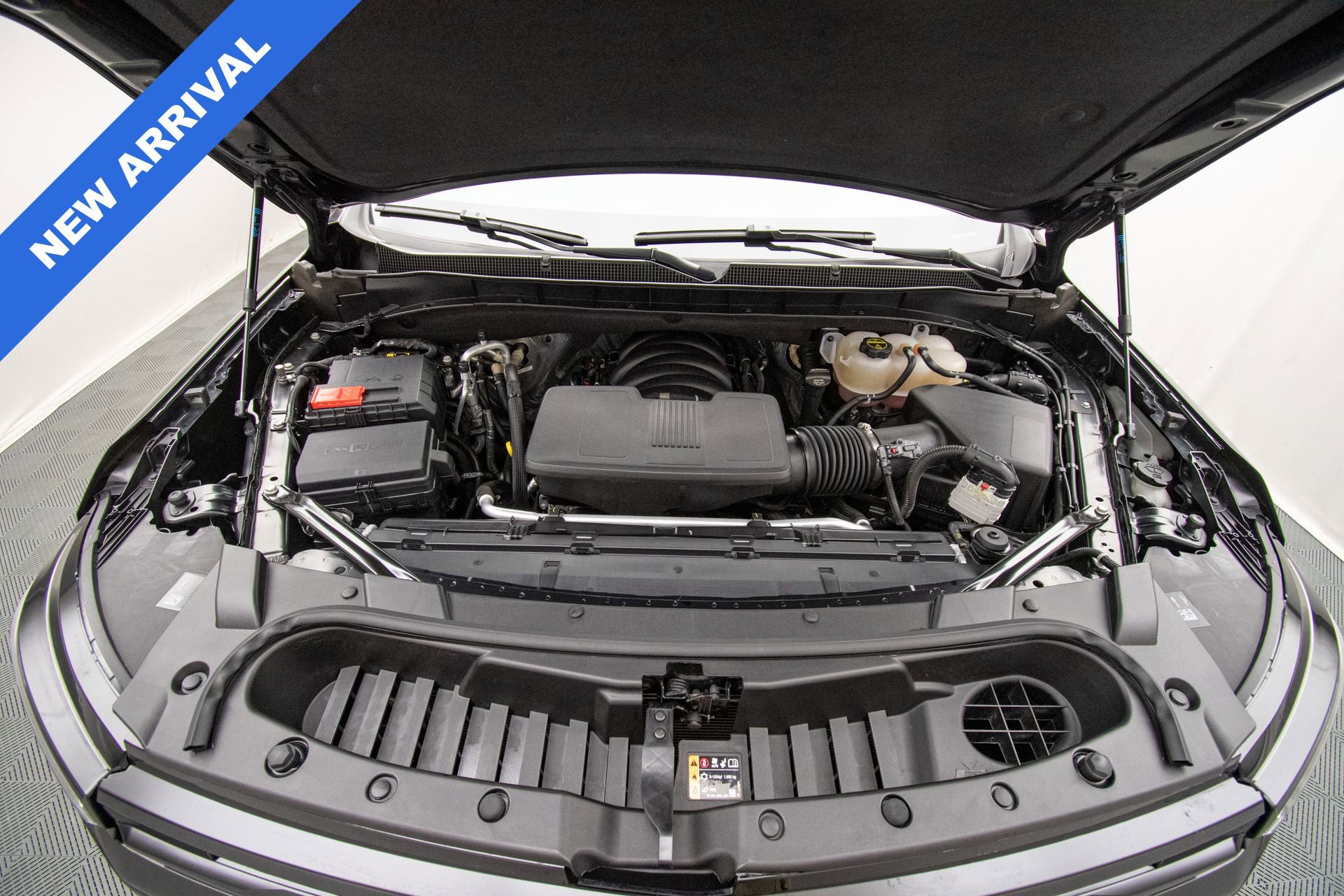 Used 2025 Chevrolet Suburban RST w/ RST Capability Package AWD/4WD image 38
